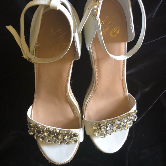 Cole Stewart Wedges - Picture 4 of 8